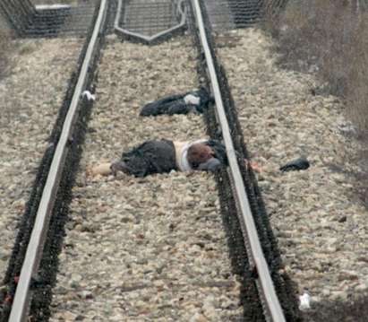 Самоубиец се хвърли под влака в Пловдив /снимка 18+/