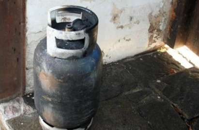 Газова бутилка избухна в бургаския ж.к. „Славейков”, пенсионерка е с опасност за живота