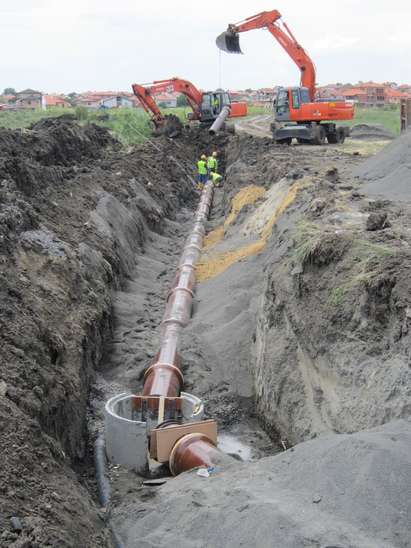 Напредват с новата канализация на Ветрен, до края на юли започват да копаят и в Банево