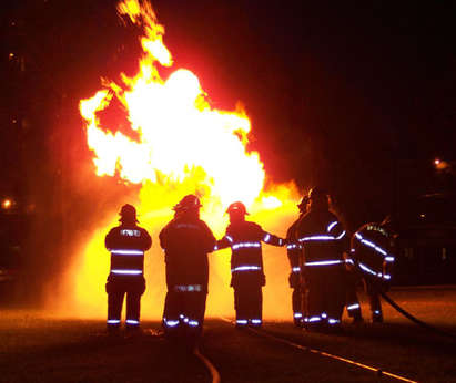 Тиган с олио подпали бар „Албатрос” в Синеморец, готвачът обгазен