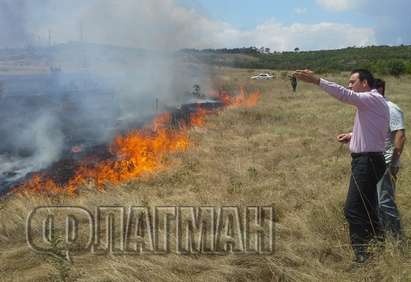 Запалена гума предизвикала пожара в ж.к. „Меден рудник” в Бургас