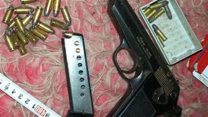 Боеприпаси, пистолет  и марихуана намериха в  луксозно бургаско "Ауди А6"