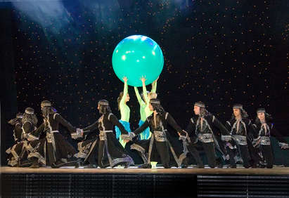 Ансамбъл „Чинари” правят зрелищен концерт-спектакъл "Болярите на танца" в Бургас