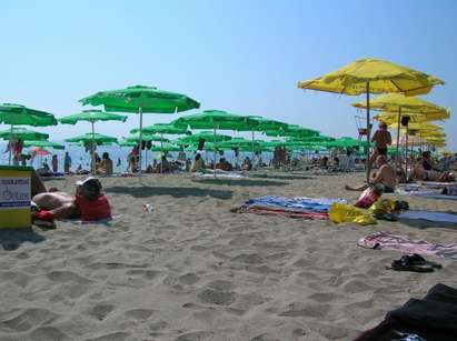 Пускат брошури с правила на Северния плаж в Бургас