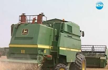 Премиерът се среща със зърнопроизводители, дават им 20% от помощта за 2014-та през есента