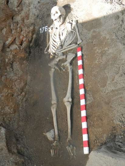 Скелети изскочиха от античния град край Каблешково (СНИМКИ)