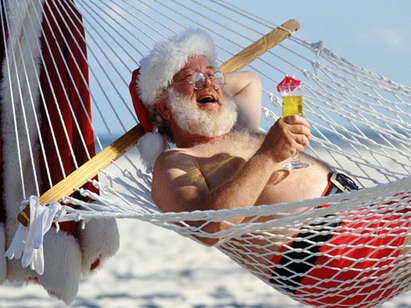 Дядо Коледа и Снежака идват утре на плажа в Бургас, вечерта са в "Морски звуци"