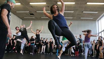 Световни хореографи идват за Dance It! в Бургас, вместо в Ню Йорк (ВИДЕО)