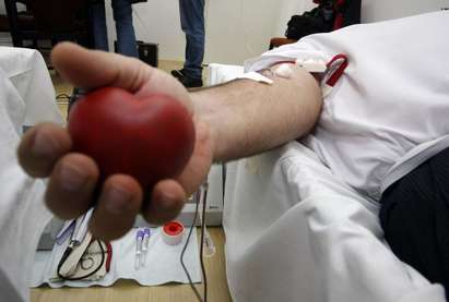 Кръв, дарена в Бургас, съдържа смъртоносен вирус