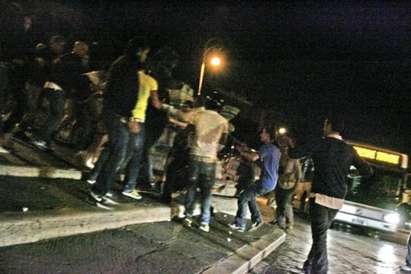 Българи и албанци се млатят пред дискотека, мелето продължава и пред Спешното