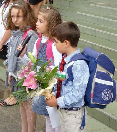 755 000 ученици ще чуят първия звънец, 2117 първолаци тръгват на училище в Бургас