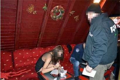 Сливенски учител си поръча проститутка, пристигнала дъщеря му, кандидат-студентка в БСУ