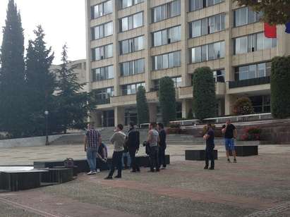 Вижте как се събира електорат на „България без цензура” – в групички по 10 (СНИМКИ)