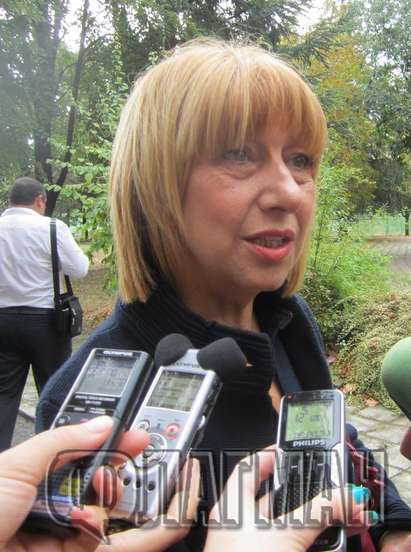 Министър Анелия Клисарова: От догодина – безплатен Wi-Fi във всички училища