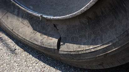 62-годишен ревнивец наряза гумите на Опела на бившата си жена в Ахелой