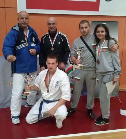 Бургаските полицаи с трето място от първенството по карате