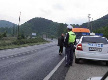 Автобус с пътници се преобърна край Пловдив