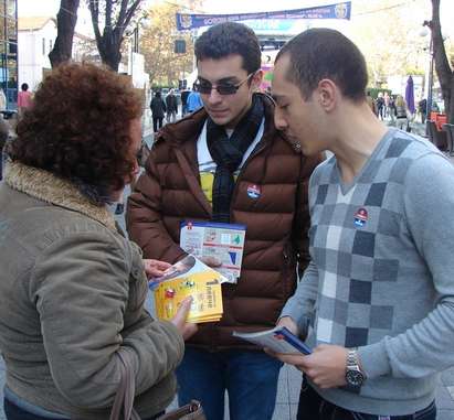 Млади ротарианци популяризираха каузата за борба с полиомиелита в Бургас