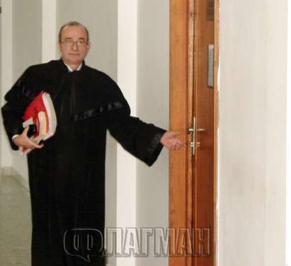 ВСС решава съдбата на знаковия бургаски съдия Захарин Захариев