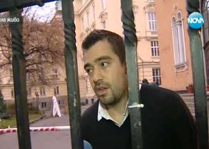 Студенти: Полицаи ни ритаха леко в слабините, биха и момичета