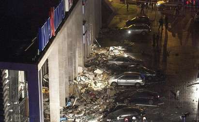 Разрушават до основи супермаркета, затрупал 54 човека в Рига