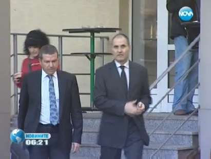 Цветан Цветанов застава пак пред съда
