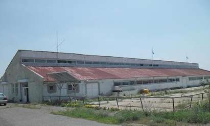 Никой не иска фабриката на билкаря, застрелял банкерка