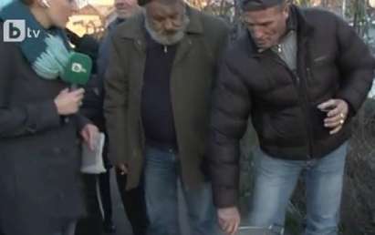 Рибари от Ченгене скеле се молят на Свети Никола да ги избави от каръка