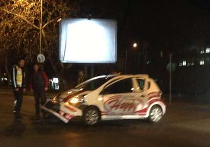 Кола за разнос на „Хепи” се размаза край МБАЛ-Бургас