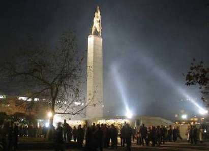 БСП-Бургас брани Альошата: Да си бургазлия и патриот не означава да събаряш паметници