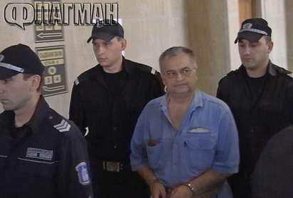 Убиецът на банкерката в Бургас иска да излезе на свобода, за да се подготвя за дело срещу "Уникредит Булбанк"