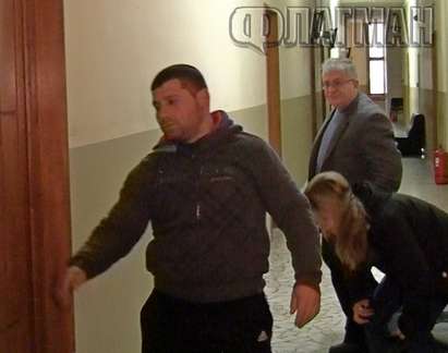 Година и четири месеца затвор за педофила Асен Димитров, гаврил се с 14-годишна съседка