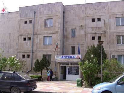 Поликлиниката в Приморско в шах: РЗИ поряза ентусиазма на патоанатома д-р Главашки, не го иска за управител