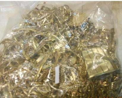 Бургаските данъчни разпродават златни накити за над 260 бона на турски бизнесмен- контрабандист