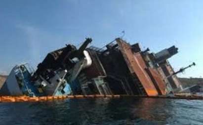 Кораб едва не потъна в Черно море, бургаски спасителни екипи евакуираха екипажа