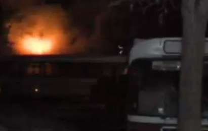 Мистериозен взрив на автобус в Търново