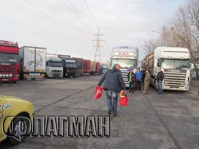 Бургаски фирми поеха с 35 камиона да блокират границата с Турция, за да спасяват бизнеса си