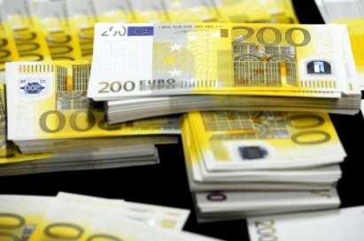 Кърваво писмо от Брюксел: Спираме ви 182 млн. евро!