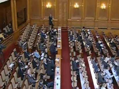 Депутатите гласуват прекратяването на пълномощията на Владислав Горанов
