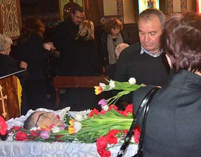 7 свещеници опяха Димчо Михалевски на български и гръцки