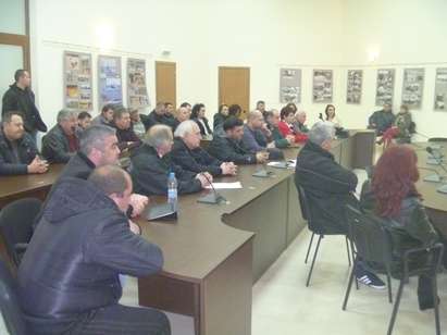 Общинският съвет в Приморско поведе нова битка срещу рибните ферми, защитава туризма и залива