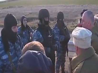 120 руски военни са обсадили украинска военната база
