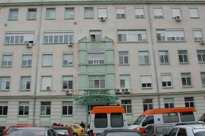 Бургаският апелативен съд прати за 4 години в затвора циганката, хвърлила бебето си през прозореца
