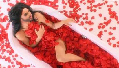 Брадат травестит представи клипа си за Евровизия 2014 (ВИДЕО)