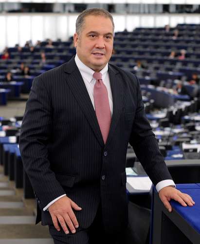 Евродепутатът от НФСБ Слави Бинев дава Изборния кодекс на Съда на ЕС