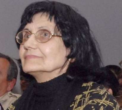 Почина майката на Петя Дубарова