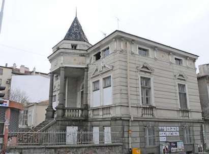 Проклятие тегне над Хатевата къща в Бургас (ВИДЕО)
