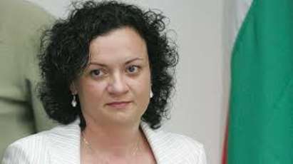 Бургаският депутат от ГЕРБ Ивелина Василева: Корабът на правителството потъва