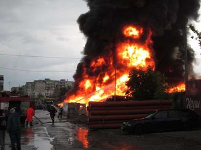 Подпалиха склада на бизнесмен, изгоря продукция за 5 млн.лв.
