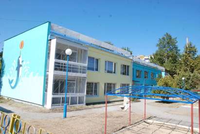 Срам! Крадци изкъртиха алуминиевите табли от детска градина „Делфин” в Бургас